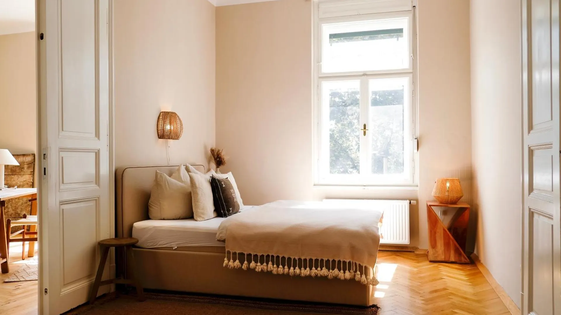 Altbau-Traum Im Stadtzentrum - Free Parking Graz Austria