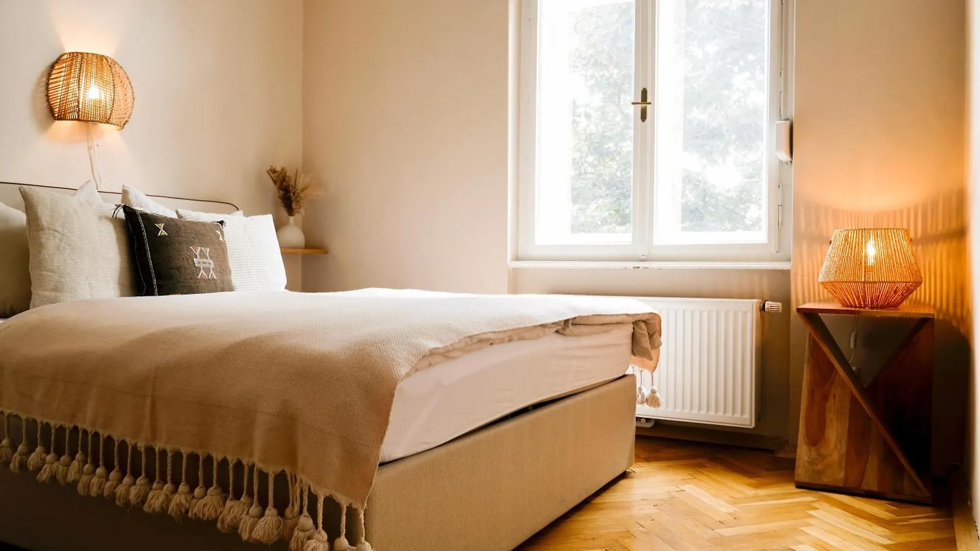 Altbau-Traum Im Stadtzentrum - Free Parking Graz